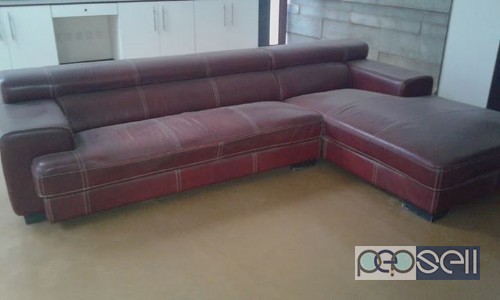 Italia leather Sofa Cleanly Maintained need to Dispose 0 