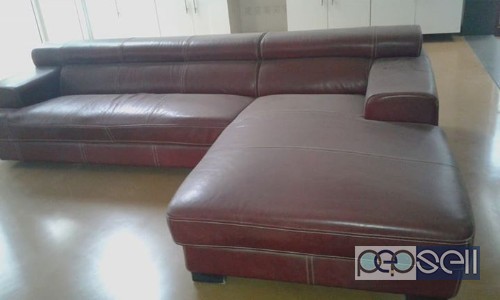 Italia leather Sofa Cleanly Maintained need to Dispose 2 