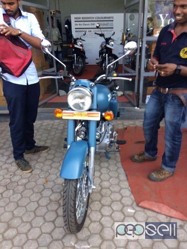 Royal Enfield bullets for rent in Thrissur, Kerala 1 