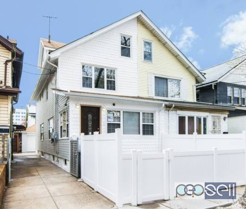 superb big space house for sale in Midwood 0 