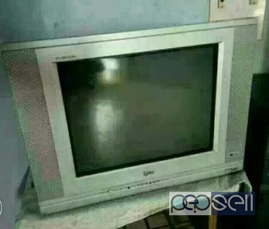 LG FLAT 21 inch crt TV 0 