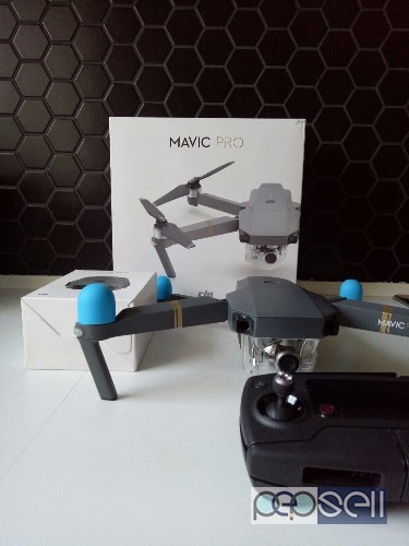 DJI Mavic Pro Quadcopter Drone w/ Camera & Wi-Fi + Virtual Reality Experience Bundle 1 