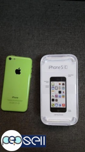 iPhone 5c 16gb complete box, earphone and charger 0 