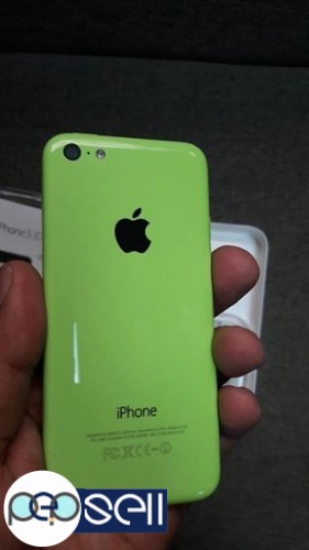 iPhone 5c 16gb complete box, earphone and charger 4 