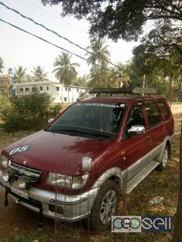 Chevrolet Tavera 2005  looking for urgent selling. 2 