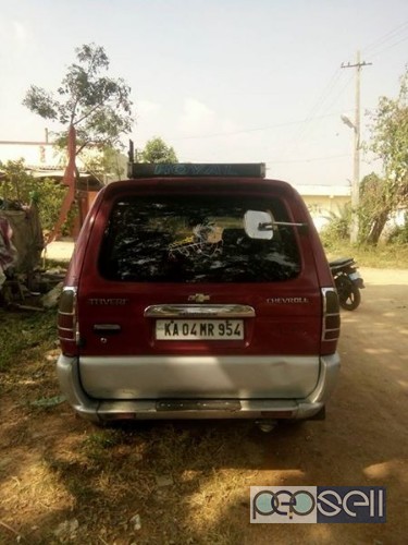Chevrolet Tavera 2005  looking for urgent selling. 4 