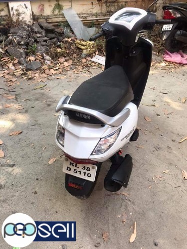 Lady owned Yamaha Alpha for sale in Palakkad 3 