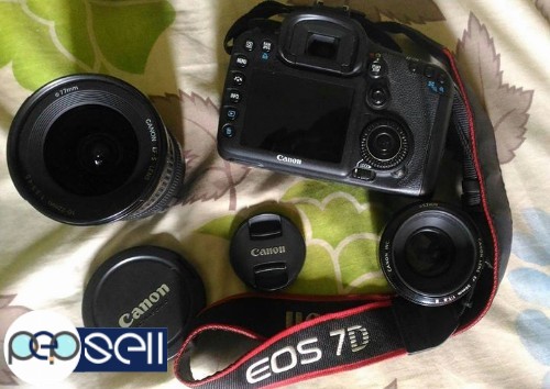 Camera 7D 15000 clicks only for sale with two canon lens(50mm1.8f and 10-22 3.5-4.5f) 0 
