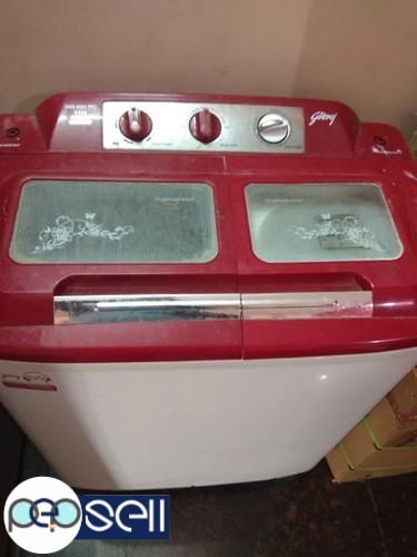 Godrej semiautomatic washing machine 1 