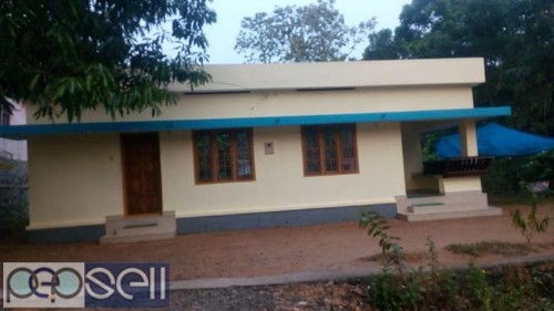House and plot for sale at Ettumanoor 1 