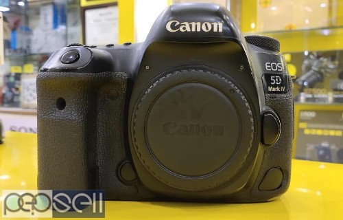 2 years used Canon 5D IV with 24-105 for sale 1 