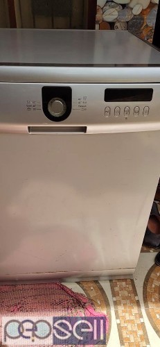 Samsung dishwasher hardly used 1yr old 1 