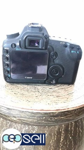 Canon 5d mark ii 50 mm lens & battery ... good condition 0 