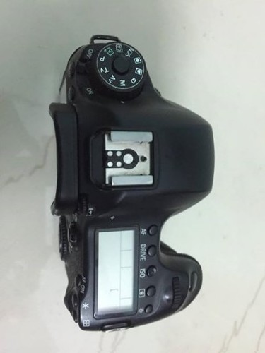 Canon EOS 6D body only for sale at North Parur 4 
