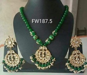 Buy unique necklace at low cost 3 