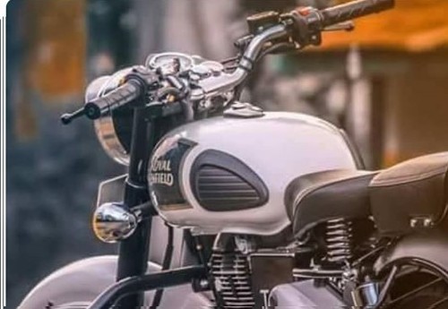 Royal Enfield classic 2017 model for sale at Muvattupuzha 4 