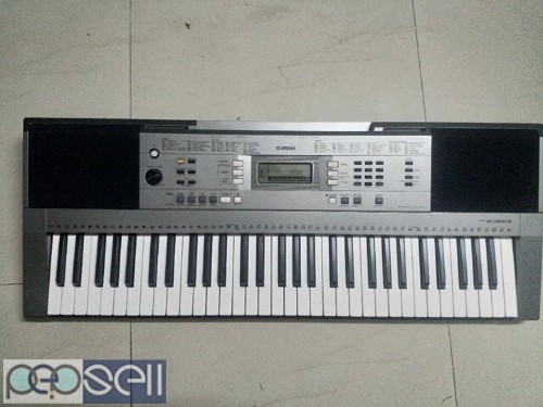 PSR 353 Keyboard almost new condition for sale 0 